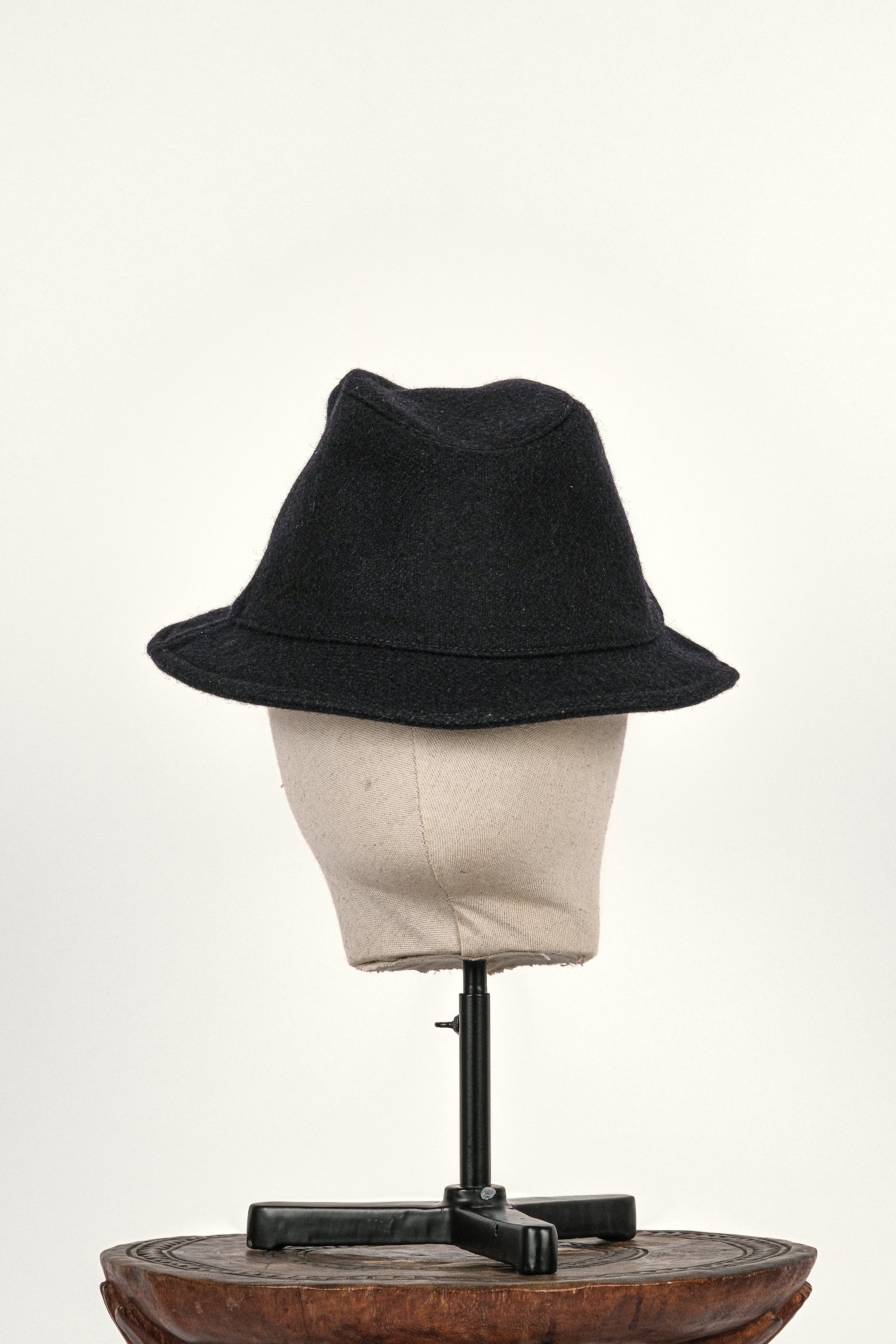 CHAPEAU • FLANNEL NOIR | Flannel pour homme Erevan