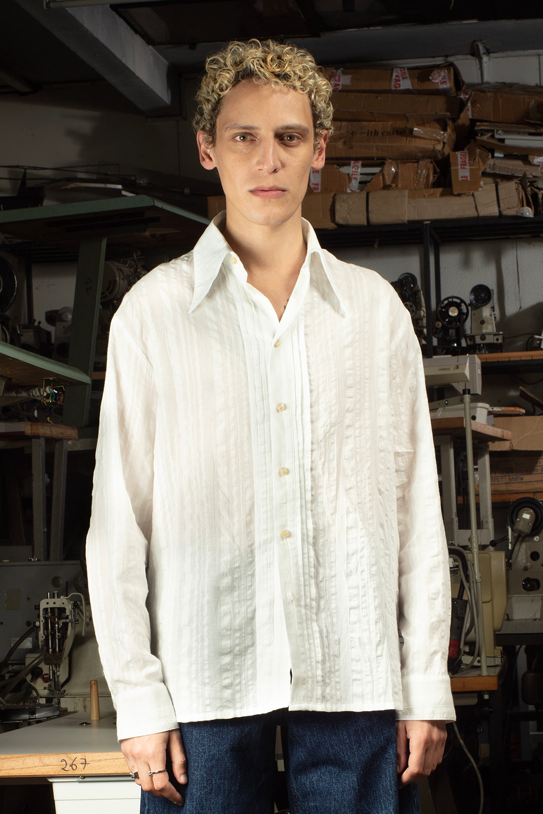 Chemise de luxe pour homme Erevan, à grand col en toile de coton à rayure blanche
