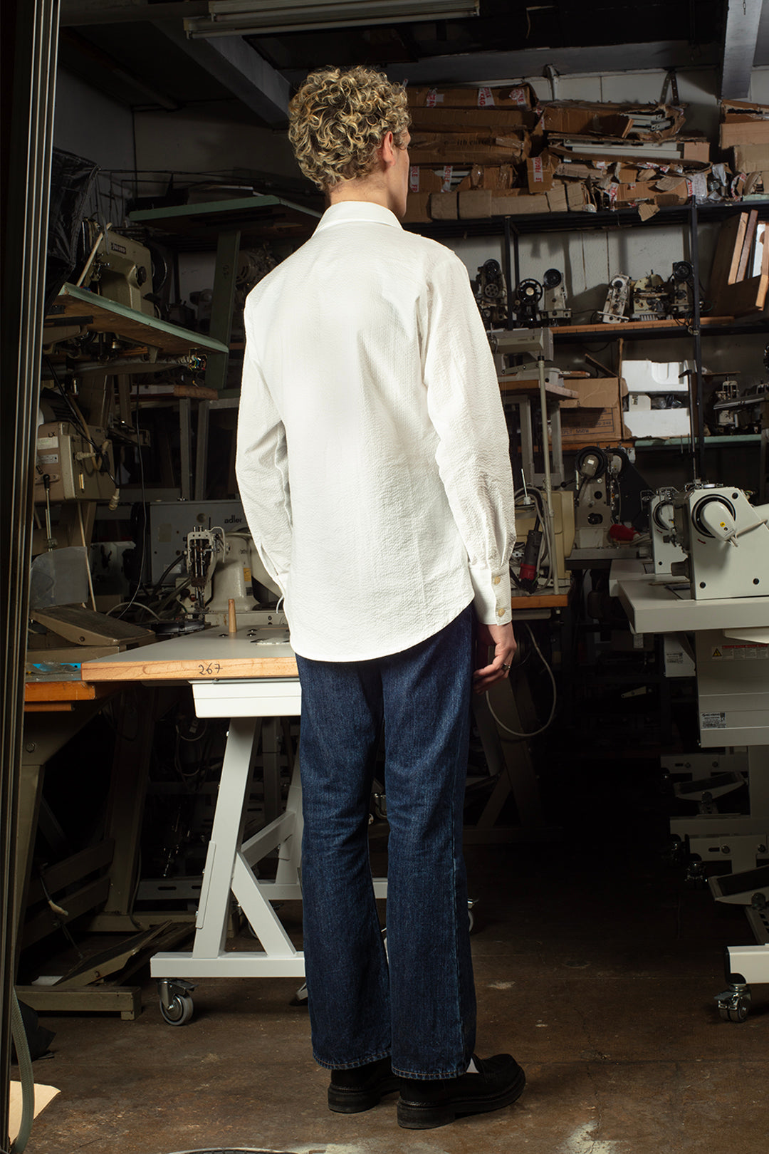 Chemise de luxe pour homme Erevan, à grand col en seersucker blanc fabriquée en france